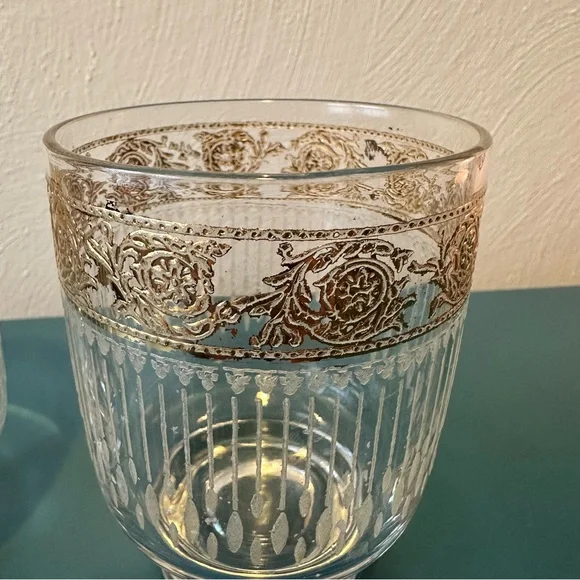 Culver Tyrol Gold Rimmed Glass Tumblers - Picture 4 of 6